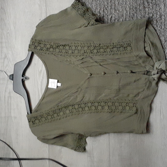 Other - Brand new belle du jour green dress top